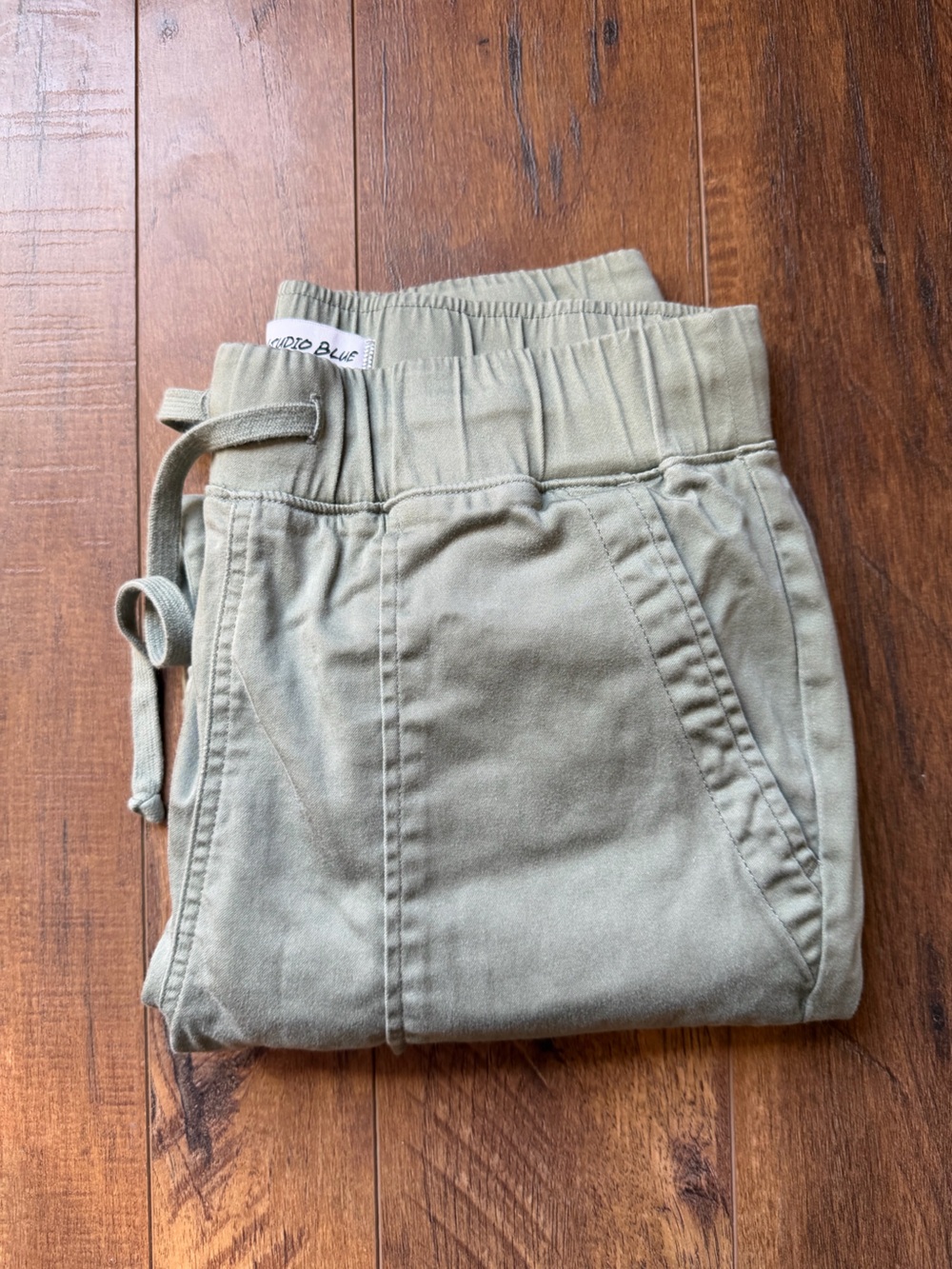 Studio Olive Green Women’s Joggers with Drawstring